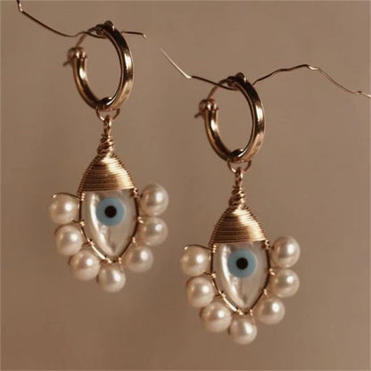 Beautiful Pearl Earring with Unique Style