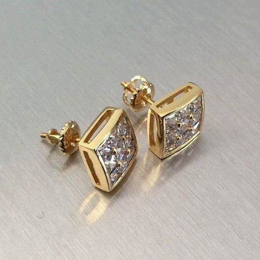 Charming Gold Earring for Any Occasion
