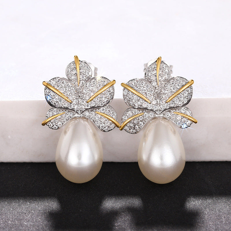 Stunning Pearl Earring for Daily Wear