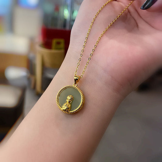 Classic Gold Necklace with Timeless Appeal