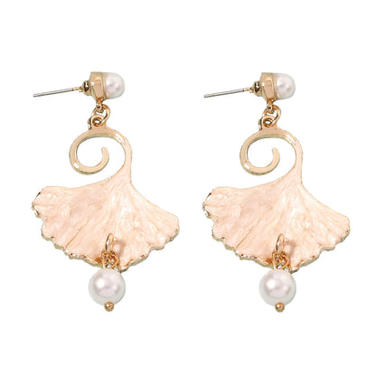 Romantic Pearl Earring for Special Moments