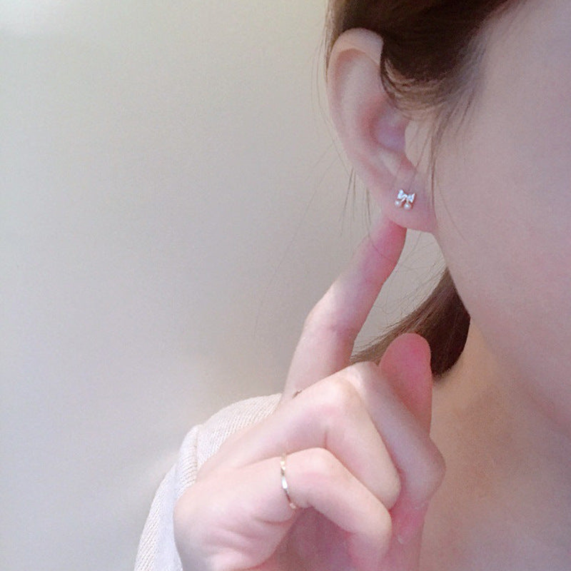Classic Pearl Earring with Timeless Appeal