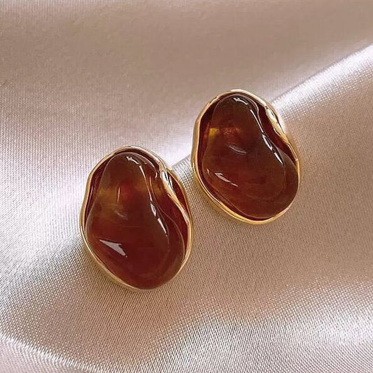 Classic Earring with Timeless Appeal