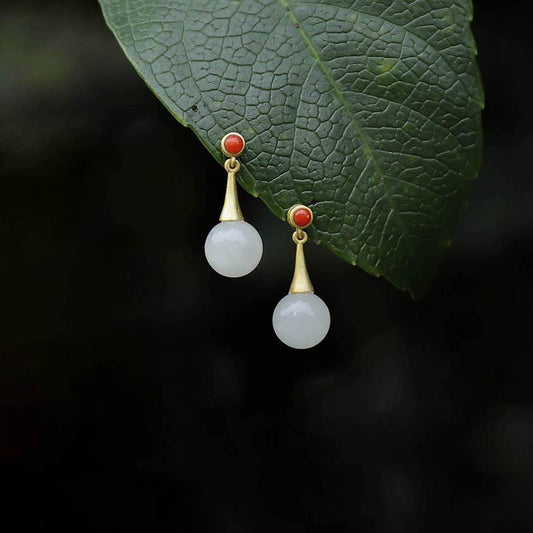 Romantic Gold Earring for Special Moments