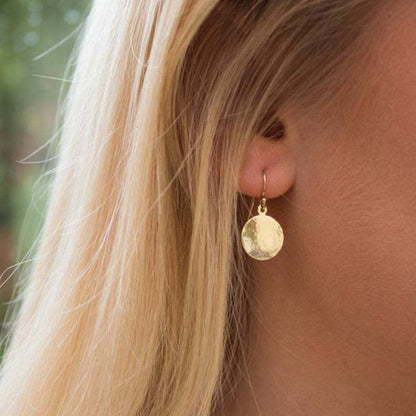 Charming Earring for Any Occasion