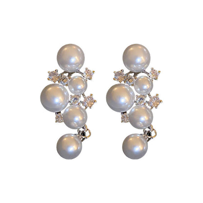 Beautiful Pearl Earring with Unique Style