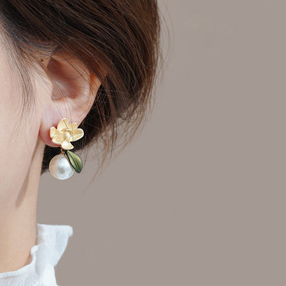 Delicate Artisan Pearl Earring