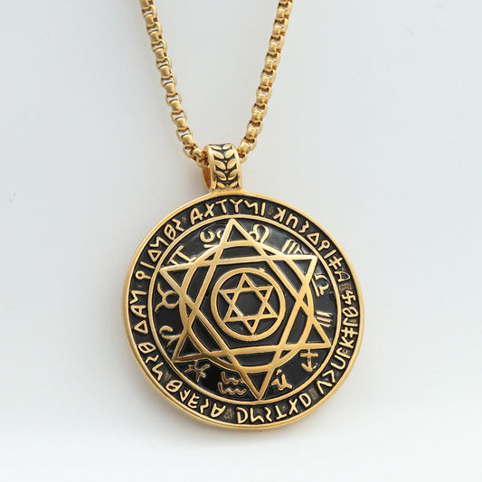 Charming Pendant for Any Occasion