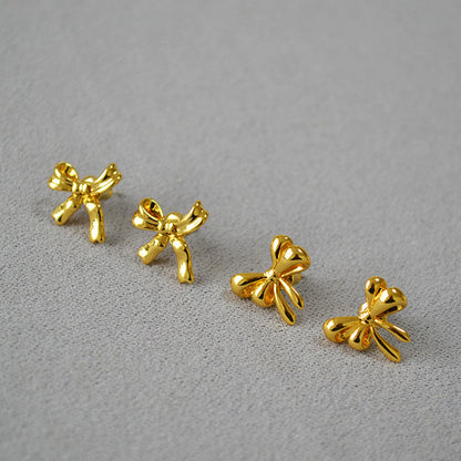 Stunning Gold Earring for Daily Wear