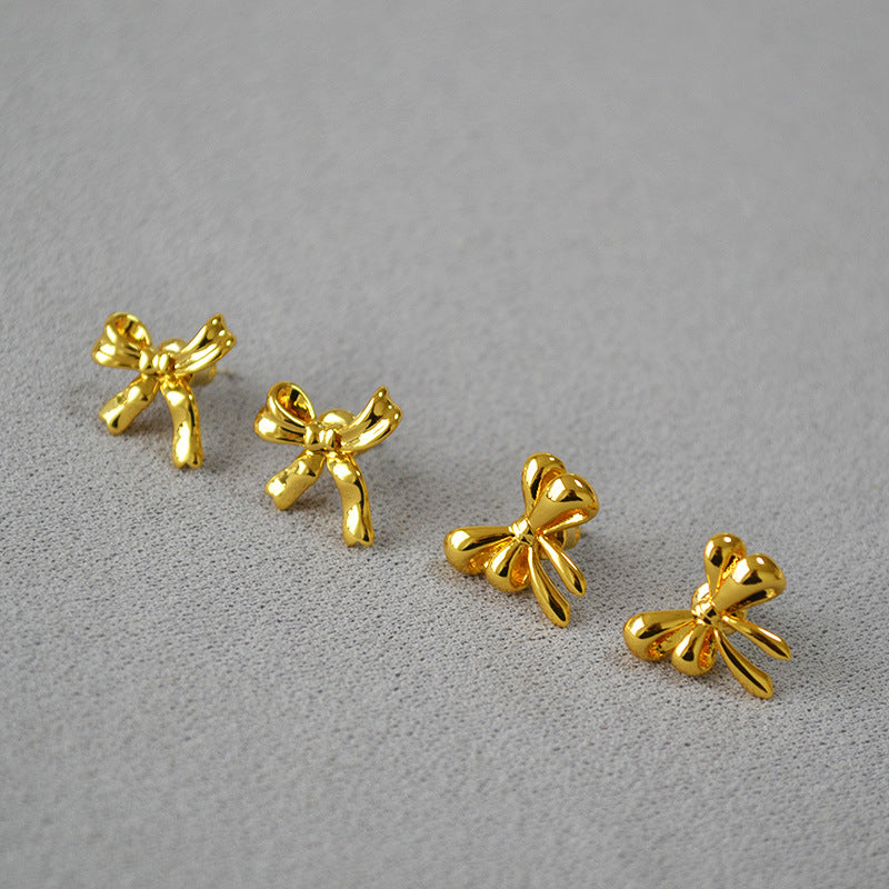 Stunning Gold Earring for Daily Wear