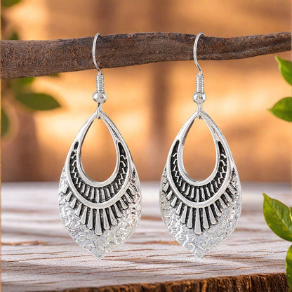 Charming Earring for Any Occasion