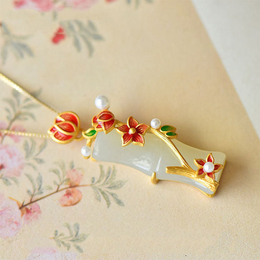 Stunning Silver Necklace for Daily Wear