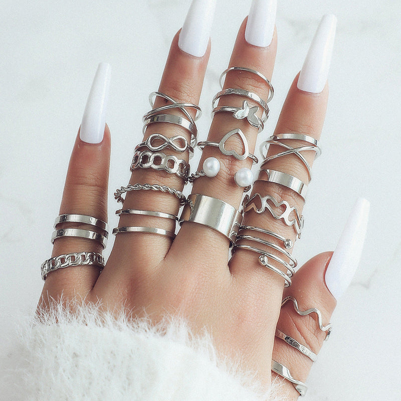 Beautiful Pearl Set with Unique Style