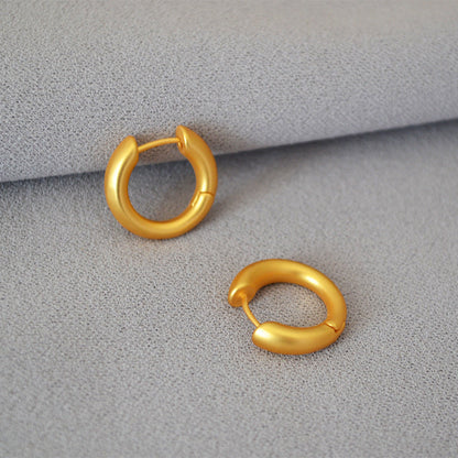 Stunning Gold Earring for Daily Wear