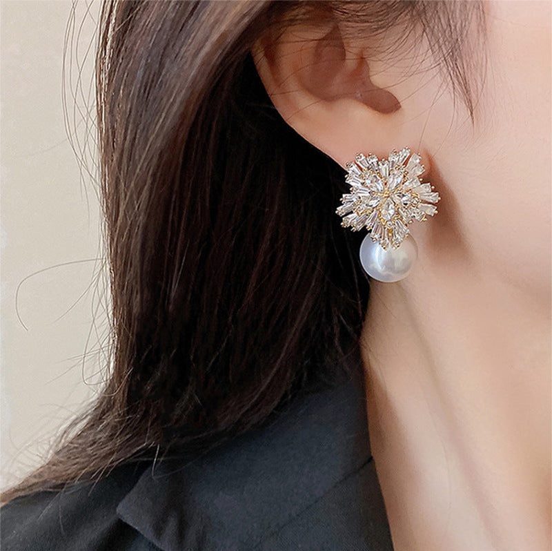 Beautiful Pearl Earring with Unique Style