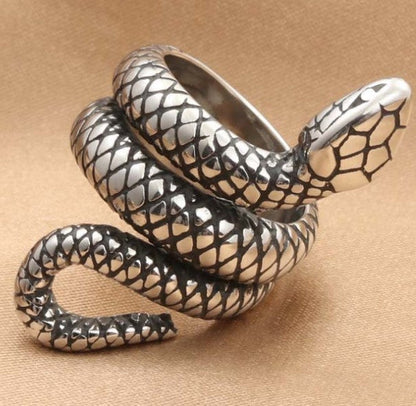 Stunning Ring for Daily Wear