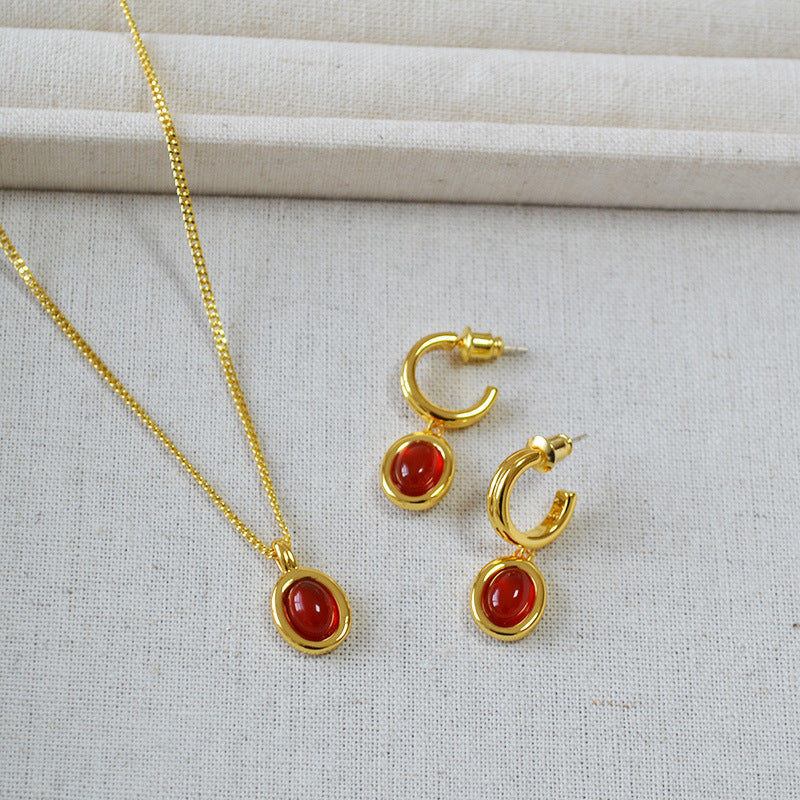 Charming Gold Necklace for Any Occasion