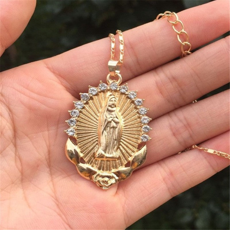 Charming Necklace for Any Occasion