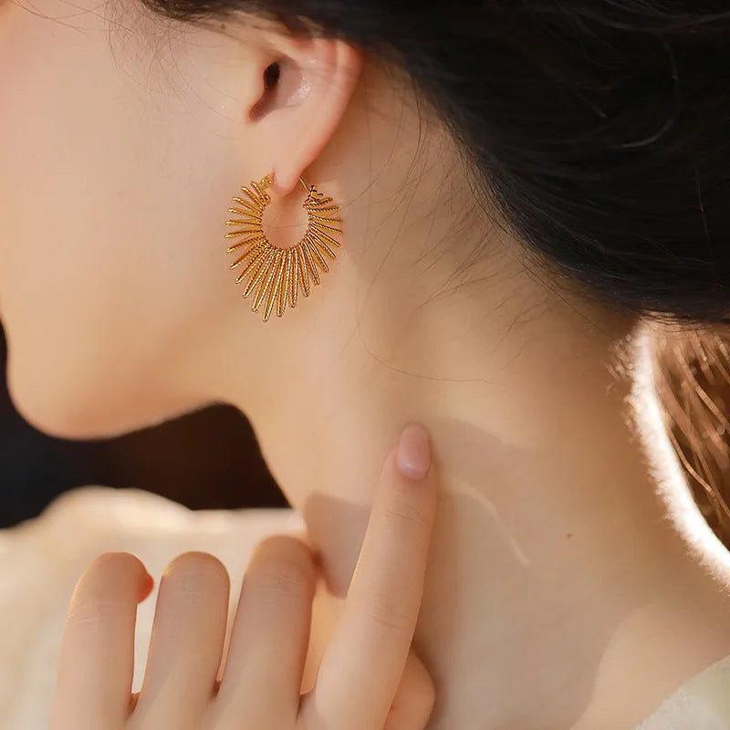 Beautiful Gold Earring with Unique Style