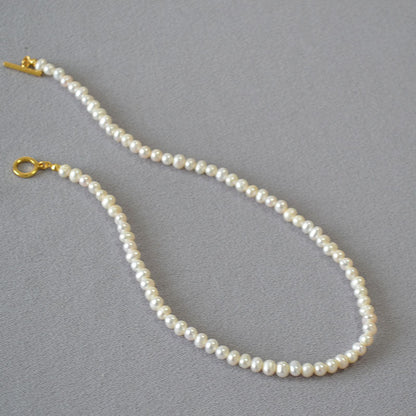 Beautiful Pearl Necklace with Unique Style
