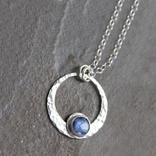 Elegant Pendant for Every Occasion