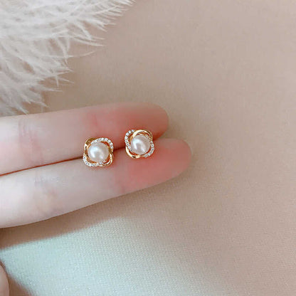 Elegant Pearl Earring for Every Occasion