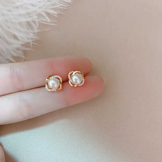 Elegant Pearl Earring for Every Occasion