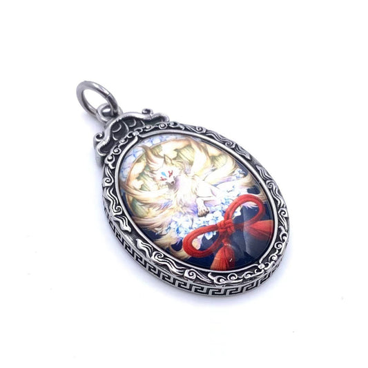Charming Pendant for Any Occasion