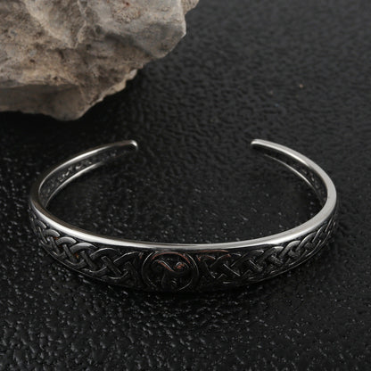 Beautiful Bracelet with Unique Style