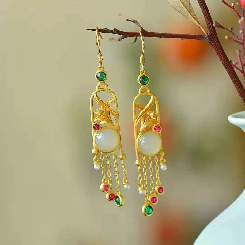 Beautiful Gold Earring with Unique Style
