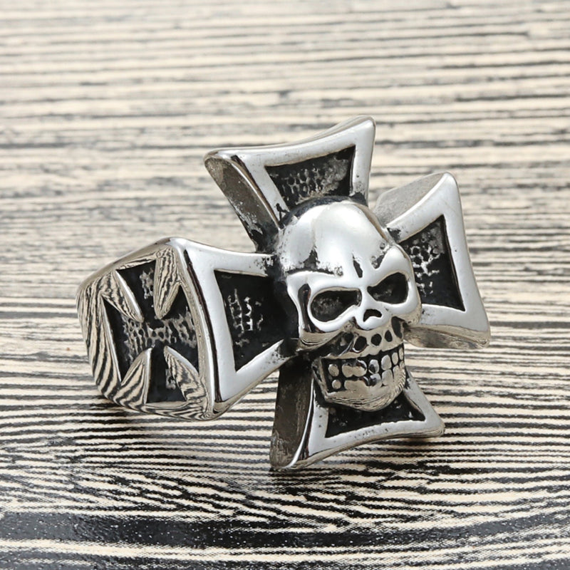 Classic Ring with Timeless Appeal