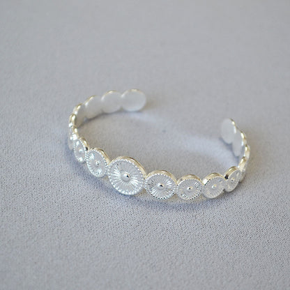 Elegant Gold Bracelet for Every Occasion