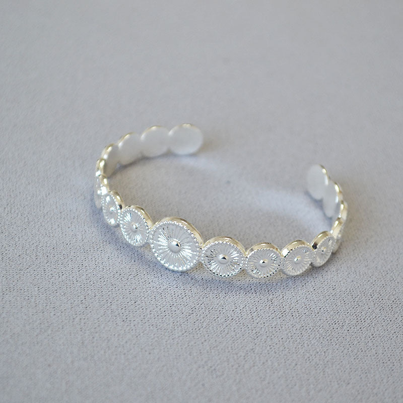 Elegant Gold Bracelet for Every Occasion