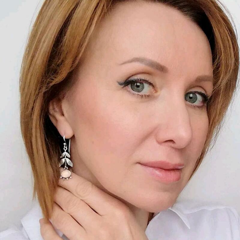 Romantic Earring for Special Moments
