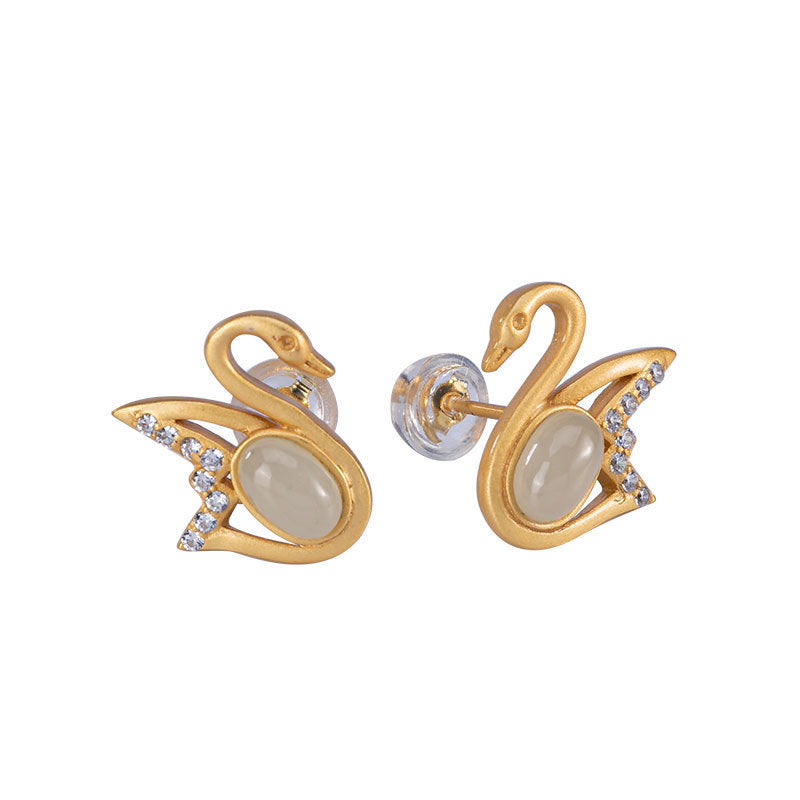 Beautiful Gold Earring with Unique Style