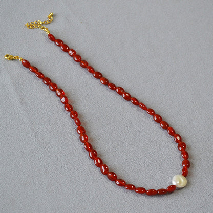 Beautiful Pearl Necklace with Unique Style