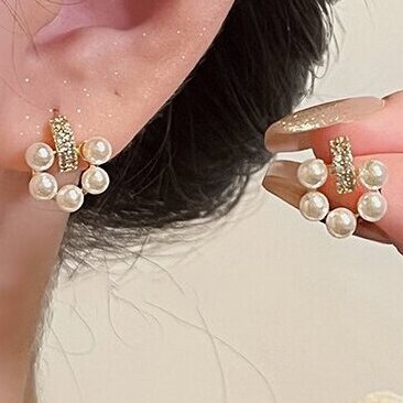Stunning Pearl Earring for Daily Wear