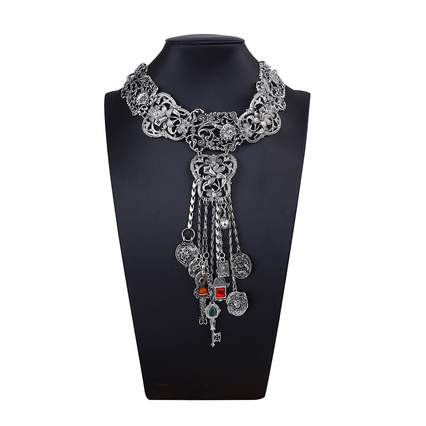 Stunning Silver Necklace for Daily Wear