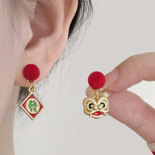 Stunning Earring for Daily Wear