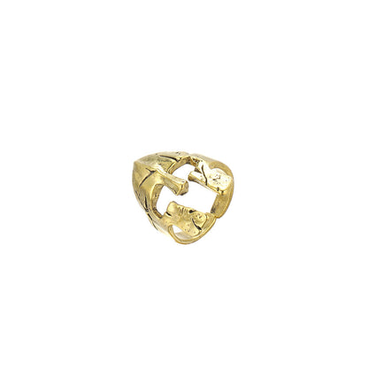 Classic Gold Bracelet with Timeless Appeal