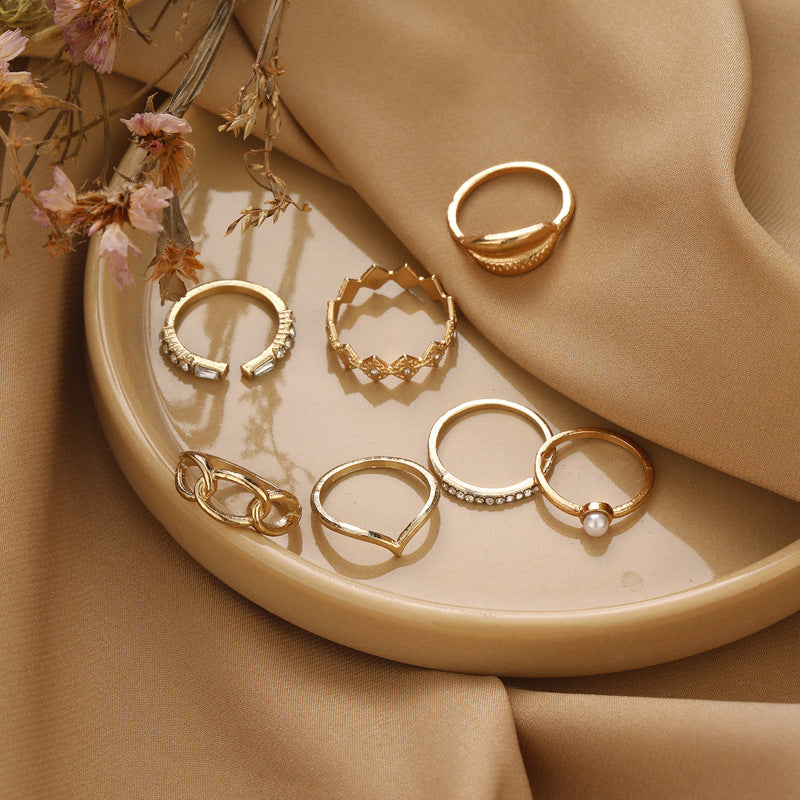 Beautiful Pearl Set with Unique Style