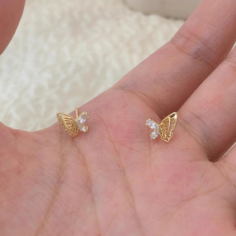Beautiful Earring with Unique Style