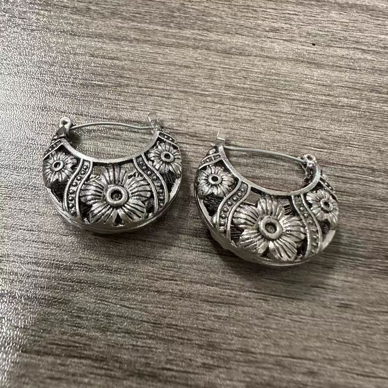 Classic Earring with Timeless Appeal