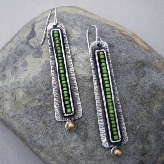 Charming Silver Earring for Any Occasion