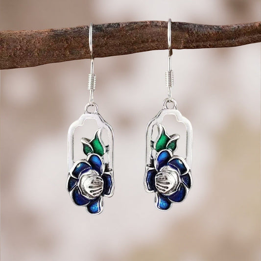 Charming Earring for Any Occasion