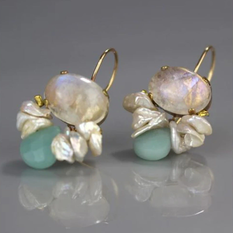 Beautiful Pearl Earring with Unique Style