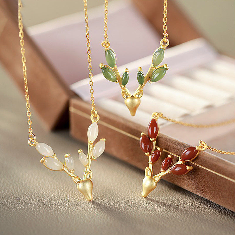 Romantic Silver Necklace for Special Moments