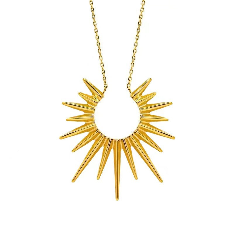 Beautiful Gold Necklace with Unique Style