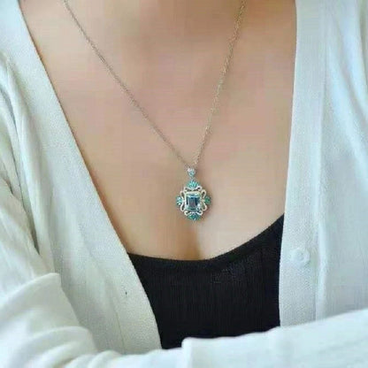 Beautiful Necklace with Unique Style
