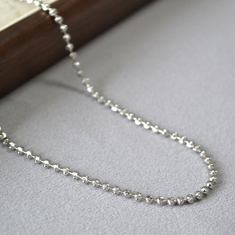 Beautiful Gold Necklace with Unique Style